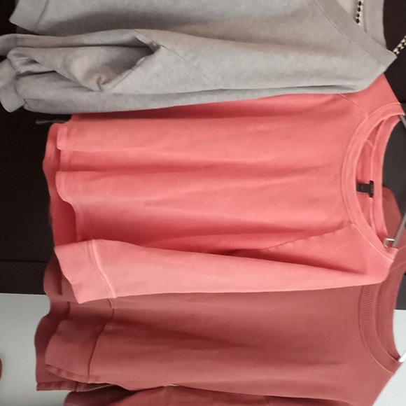 Sweaters - Picture 3 of 7